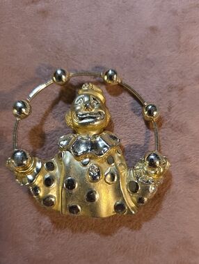 Vintage AJC? Signed Gold-tone Juggling Clown Brooch